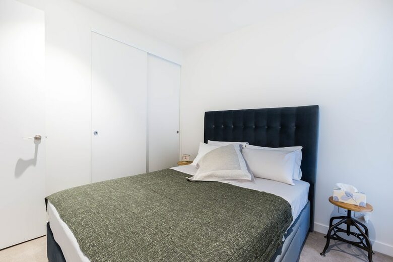 Maxine, 1bdr Collingwood Apartment