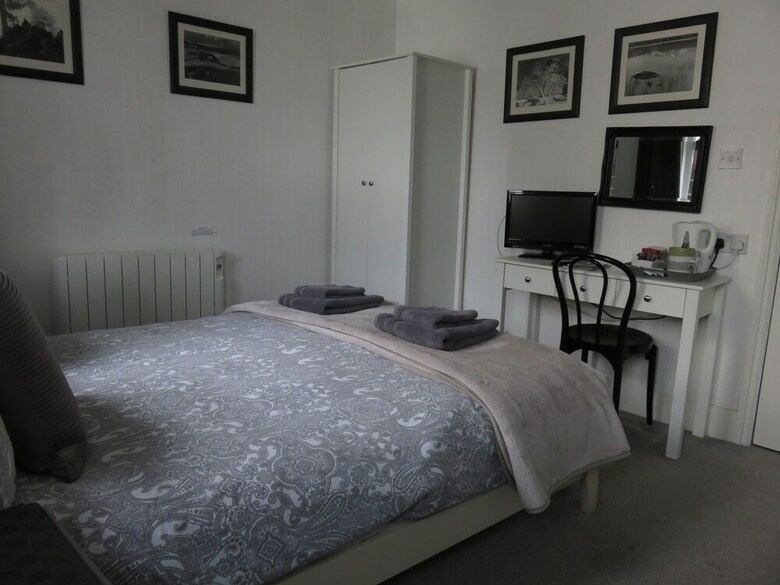 Hotel Marine View Guest House