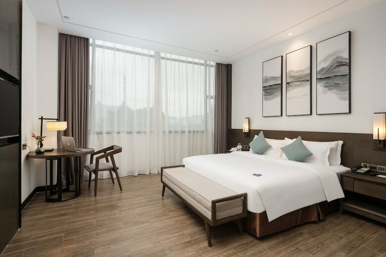 H Life Hotel Qianhai Branch