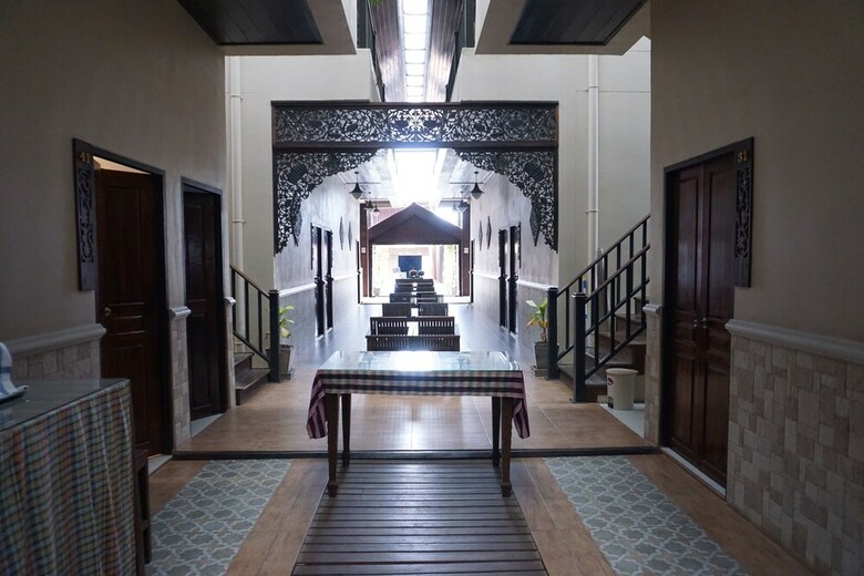 Wongsaisiri Srichiangkhan Hotel