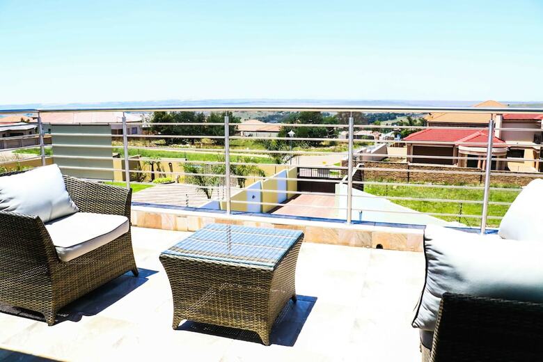 Hotel Estoby Executive Guesthouse