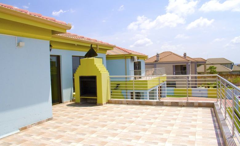 Hotel Estoby Executive Guesthouse
