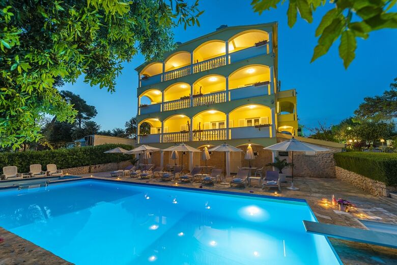 Apartamentos Villa Nela