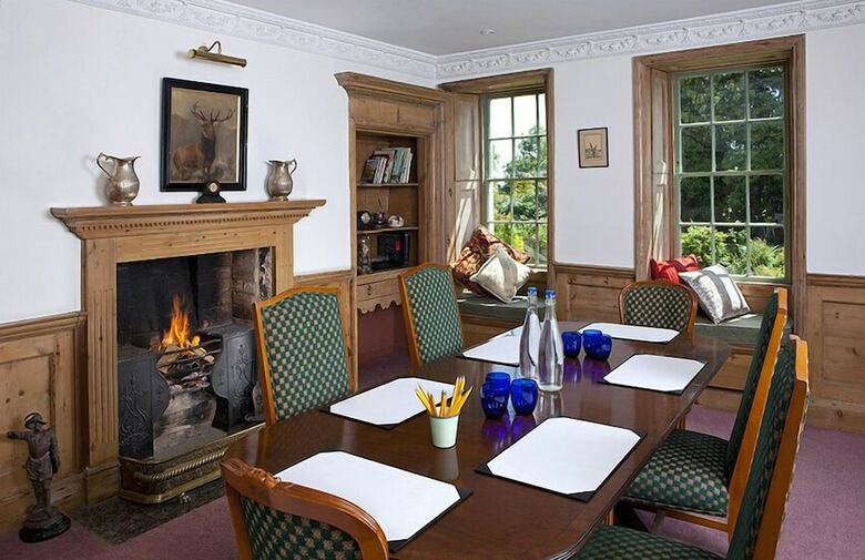 The Moonraker Hotel, Bw Signature Collection