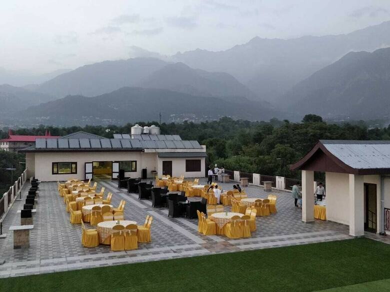 Hotel D'polo Club & Spa Resort