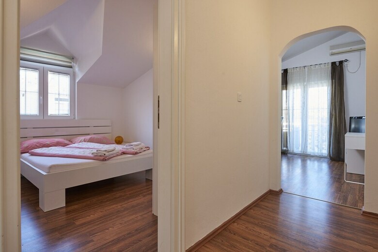 Apartmani Knezovic