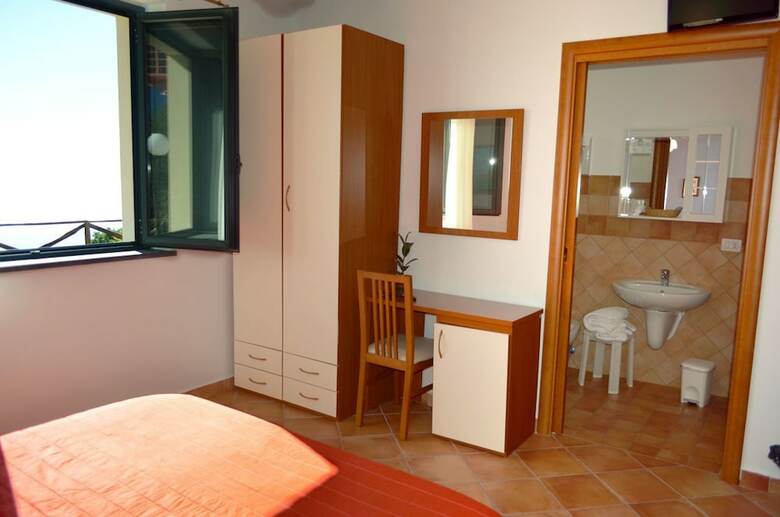 Bed & Breakfast L'infinito Guest House