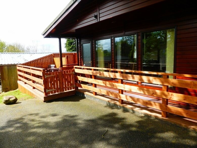 Birch Lodge 13 With Hot Tub