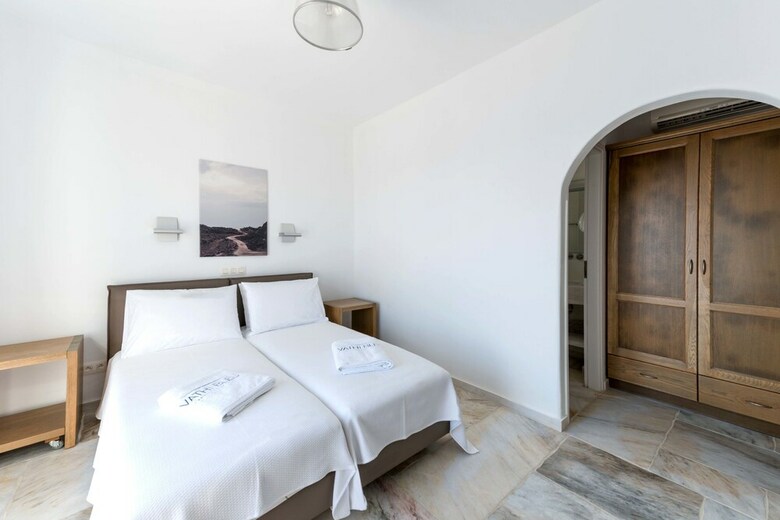 Vathi Bleu Private Villas