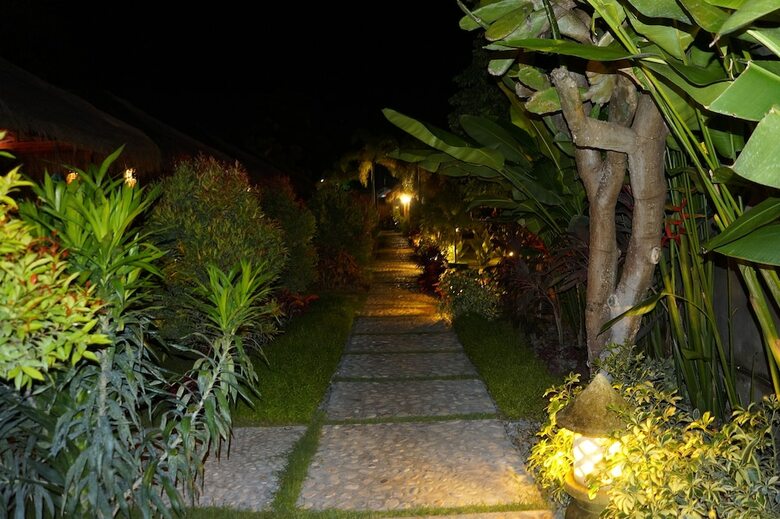 Bed & Breakfast Aldi's Bungalow And Homestay