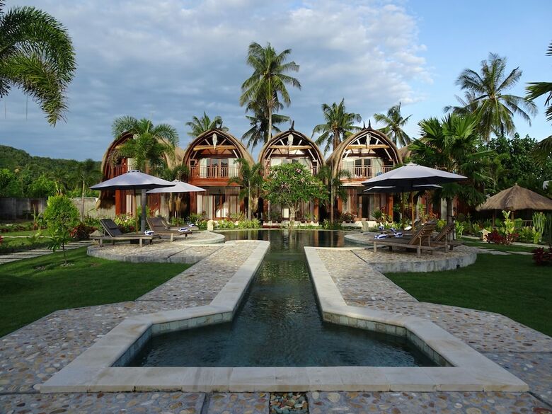 Bed & Breakfast Aldi's Bungalow And Homestay