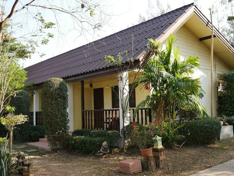 Hotel Suanluang Garden View Resort