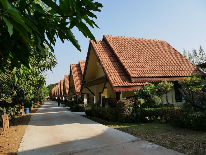 Hotel Suanluang Garden View Resort