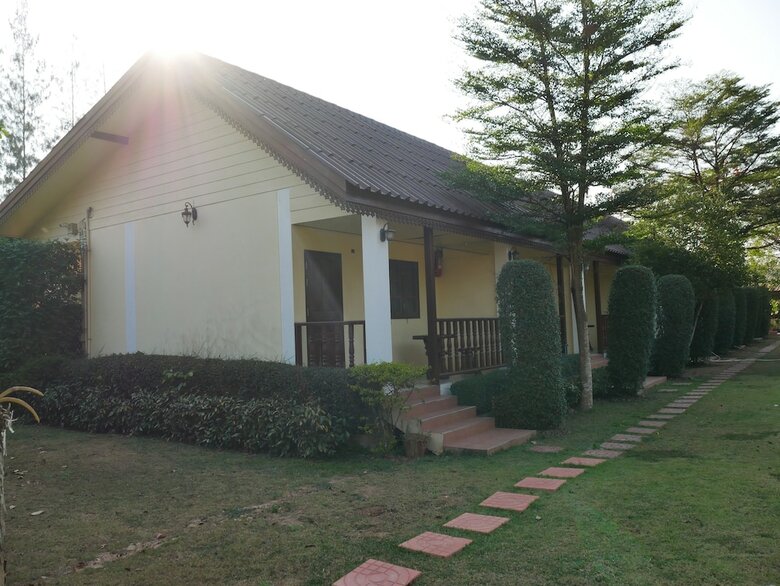 Hotel Suanluang Garden View Resort