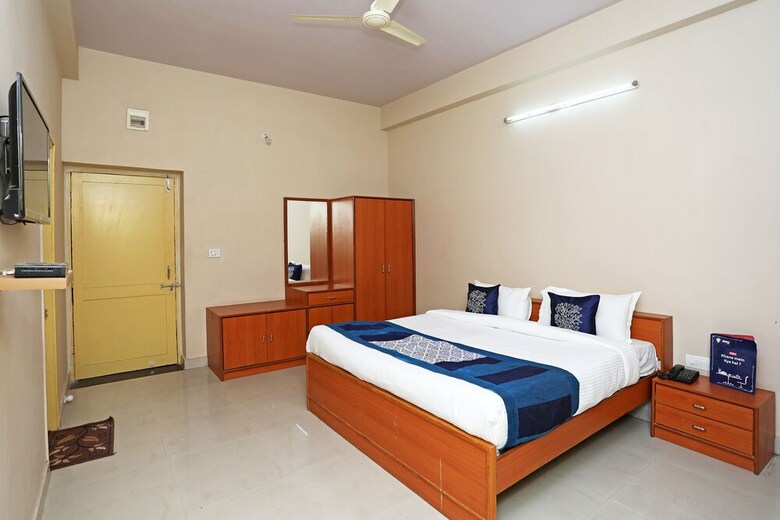 Oyo 10422 Hotel Udai Garh Palace