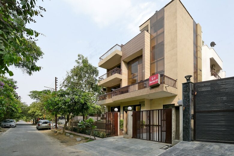 Hotel Oyo Flagship 273 Noida Expressway Sez