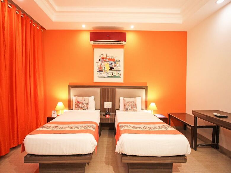Hotel Oyo Flagship 273 Noida Expressway Sez