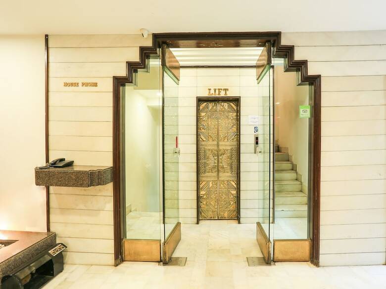 Hotel Oyo Flagship 047 Railway Station Surat