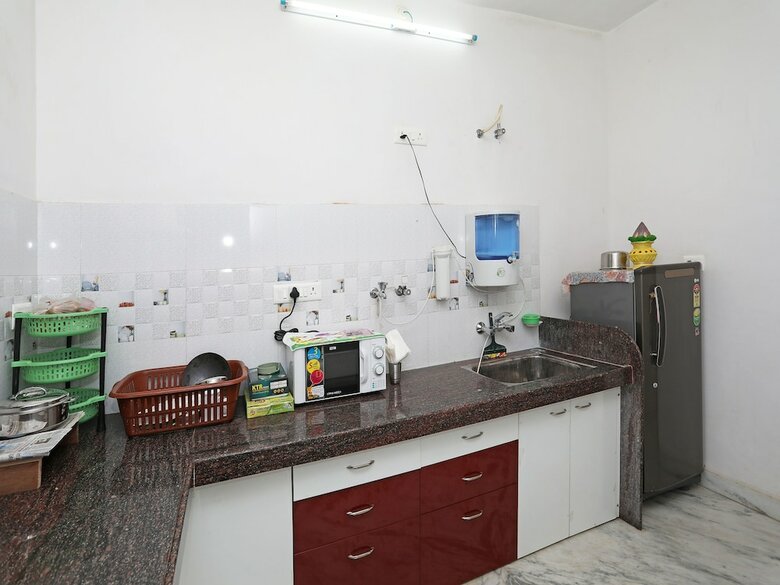 Hotel Oyo 9777 Home Duplex Studio Airport Road