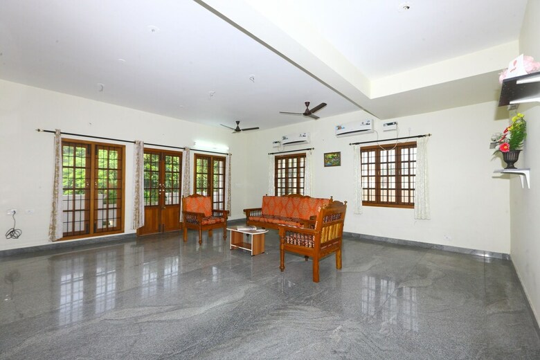 Apartamentos Oyo 9785 Home Spacious 3bhk Rock Beach