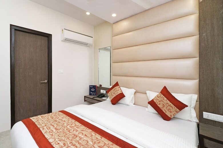 Oyo 11593 Hotel Aman Guest House