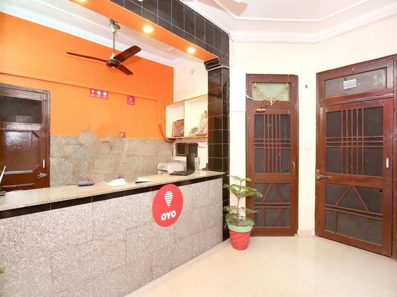 Hotel Oyo 11073 Amar Guest House