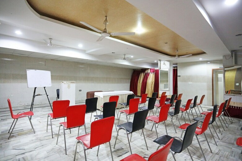 Oyo 3950 Hotel Hayat Rabbani