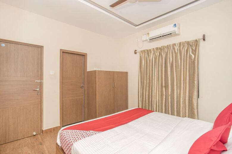 Hotel Oyo 10722 Simera Service Apartments