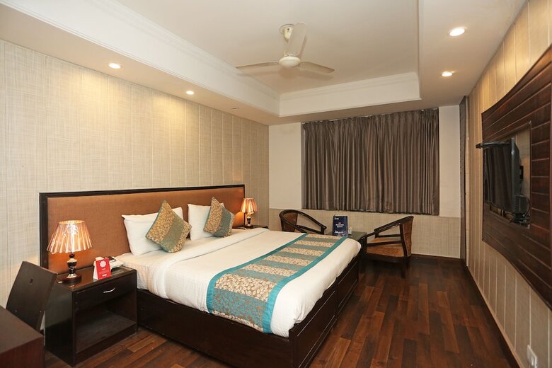 Hotel Oyo 11451 The Avenue Residency