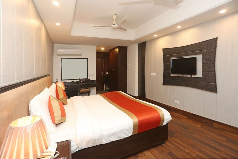 Hotel Oyo 11451 The Avenue Residency