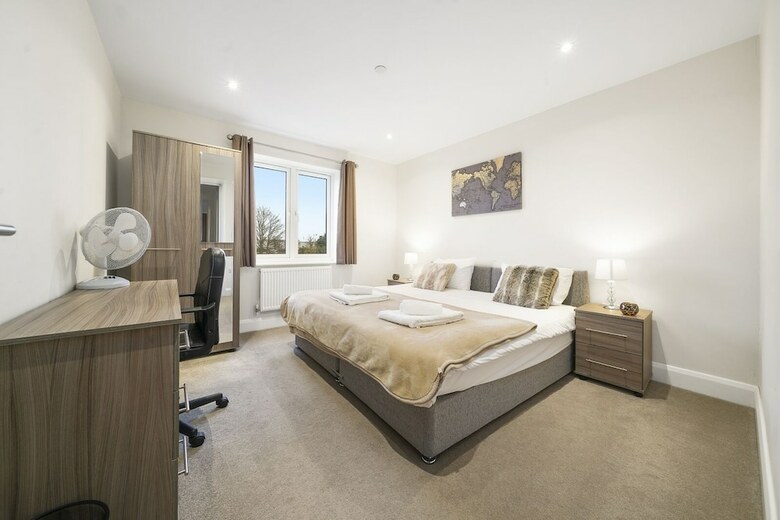 Heathrow Living Serviced Apartments By Ferndale
