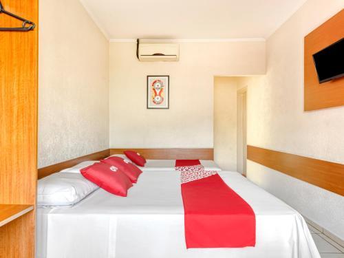 Lelis Hotel