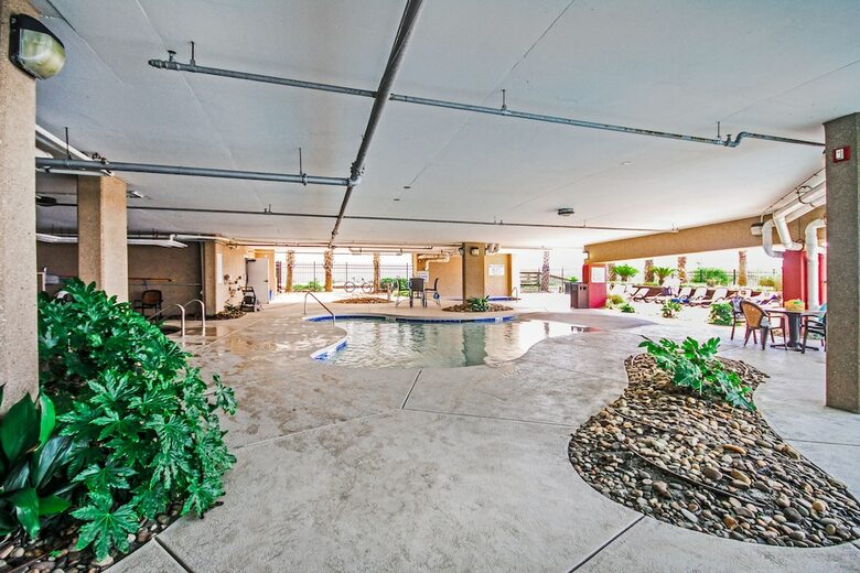 Bahama Sands Luxury Condominiums By Oceana Resorts