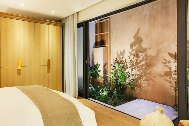 53 On Napier - Three Bedroom Apartment, Sleeps 6