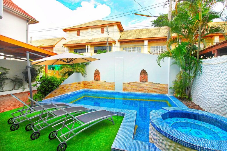 Grande Adam Pool Villa