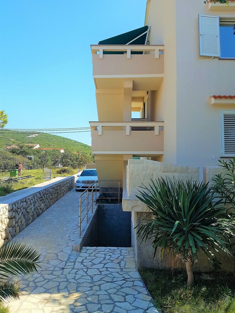 Apartments Vrtlici
