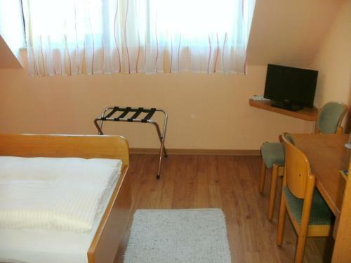 Hostal Gasthof Landhotel Gr�ner Baum