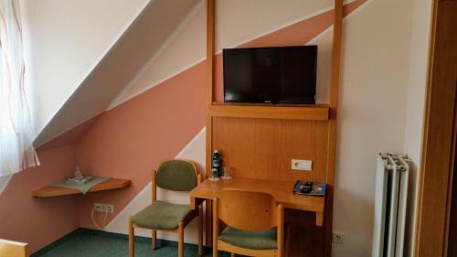 Hostal Gasthof Landhotel Gr�ner Baum