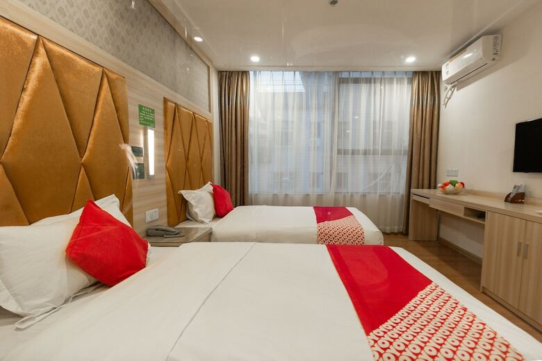 Oyo 8011 Hotel