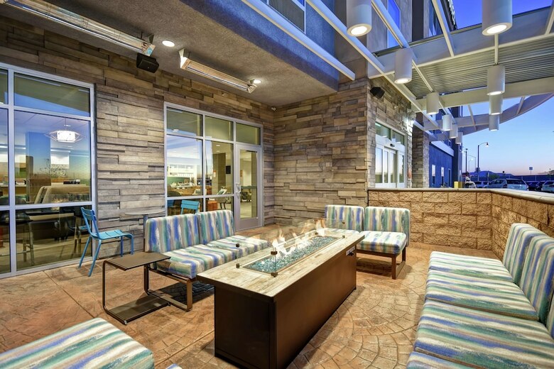 Hotel Home2 Suites By Hilton Victorville
