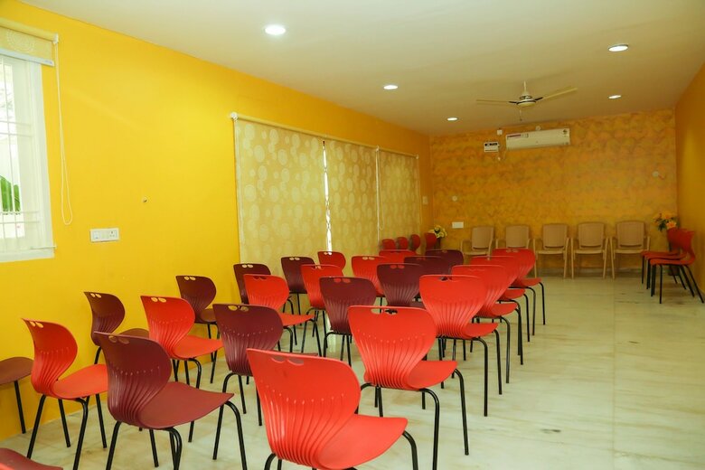 Hotel Oyo 8486 Near Railway Station