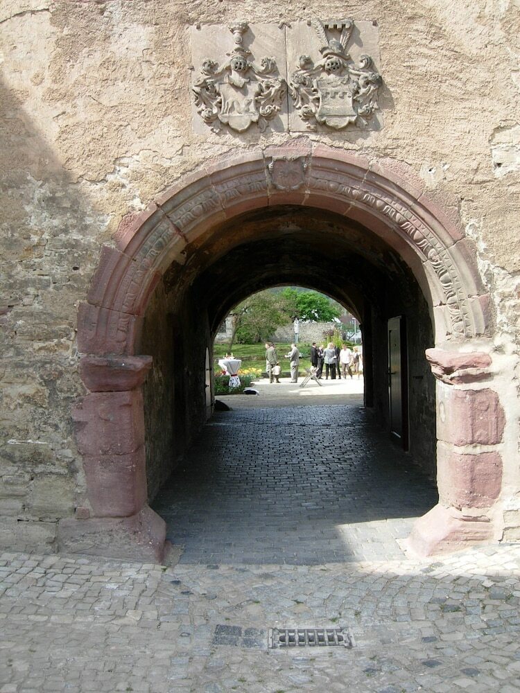 Hotel Schloss Wallhausen