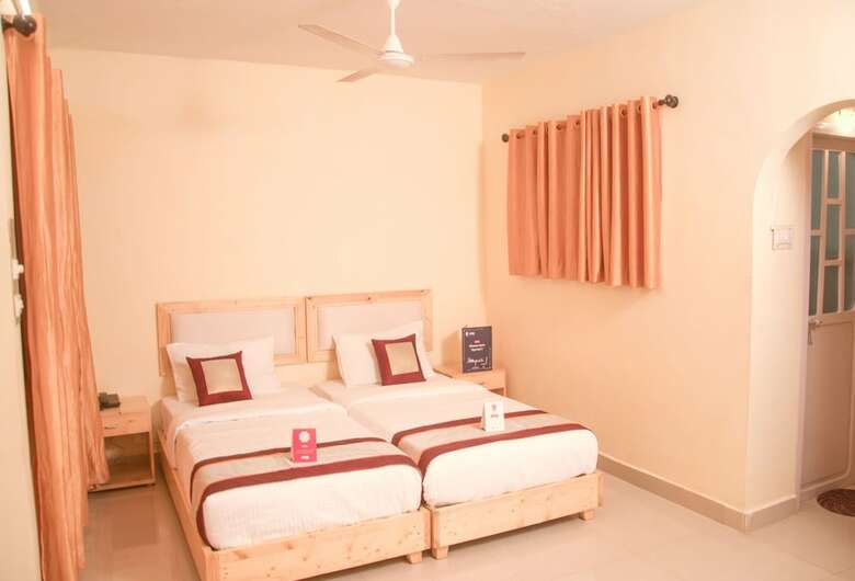 Hotel Oyo 8485 Near Rk Beach