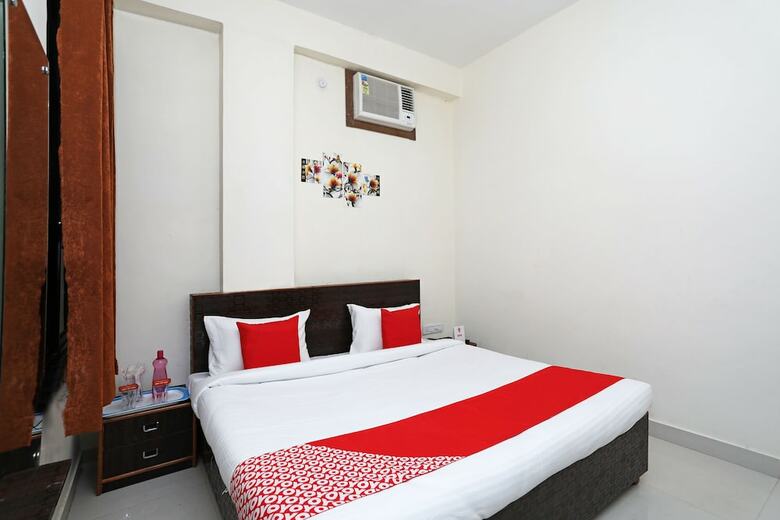 Oyo 11553 Hotel Dhola Maru Residency