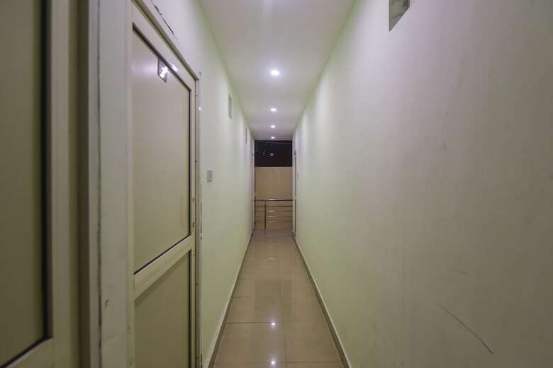 Oyo 10566 Hotel Shanti Guest House