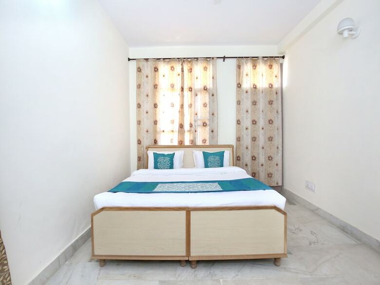 Hotel Oyo 10310 Home 3bhk Shoghi