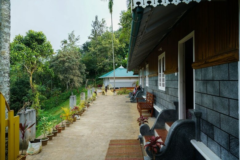 Oyo 10642 Hotel Munnar Kairali