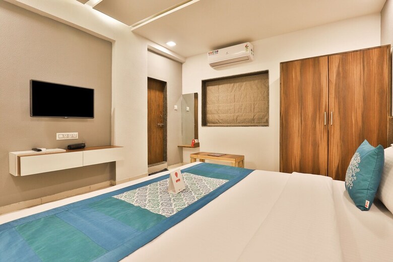 Oyo 10749 Hotel Neelkanth Bliss