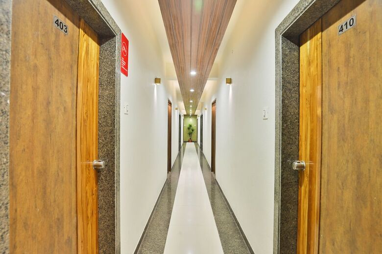Oyo 10749 Hotel Neelkanth Bliss