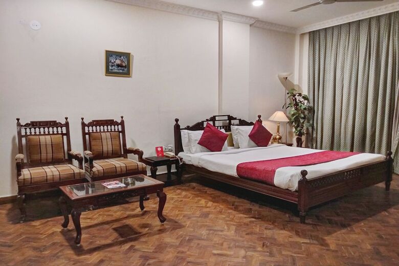 Hotel Oyo 11316 Athithi Inn